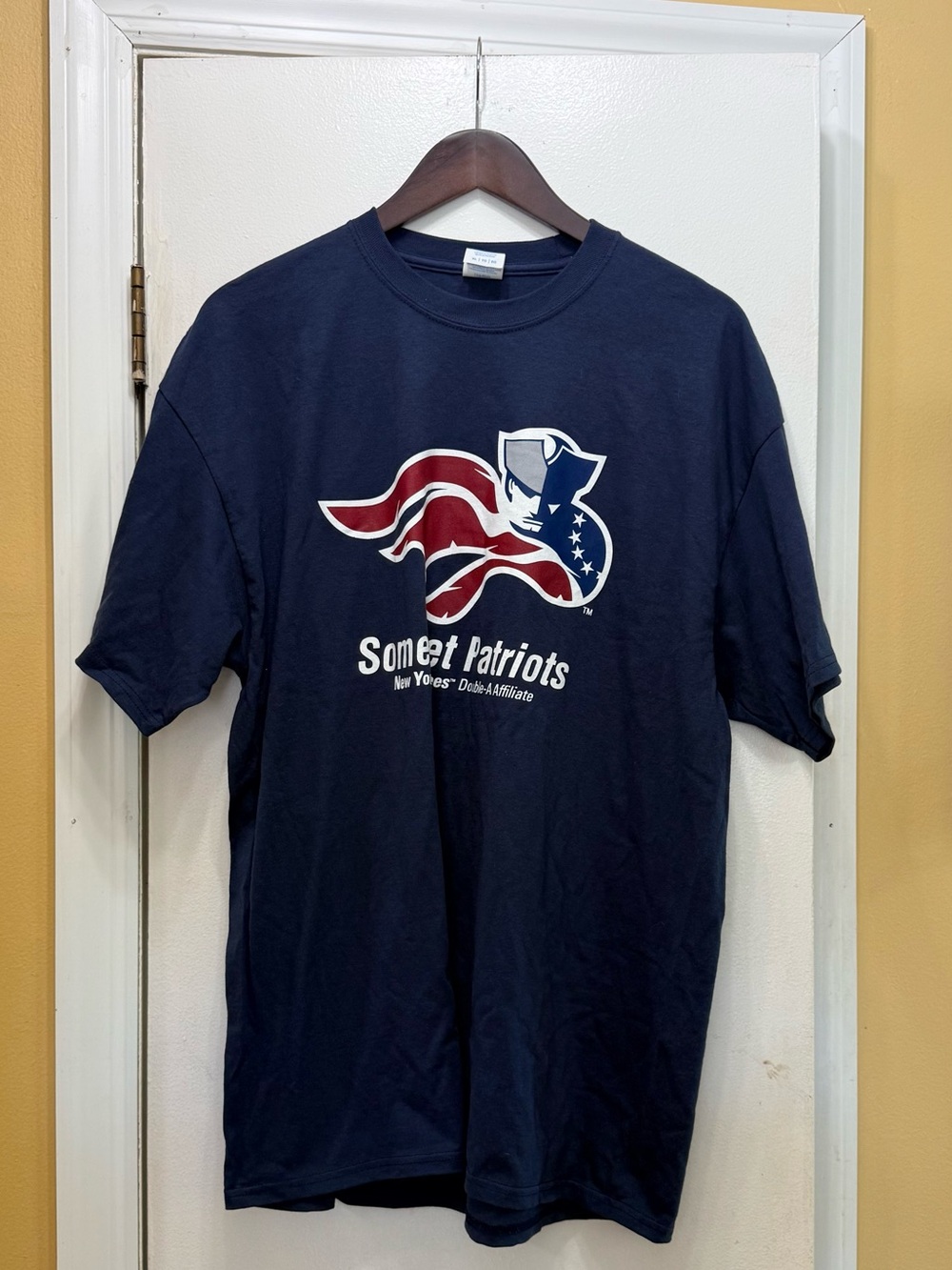 NY Yankees Patriots Graphic Crewneck T-Shirt - Navy! New!